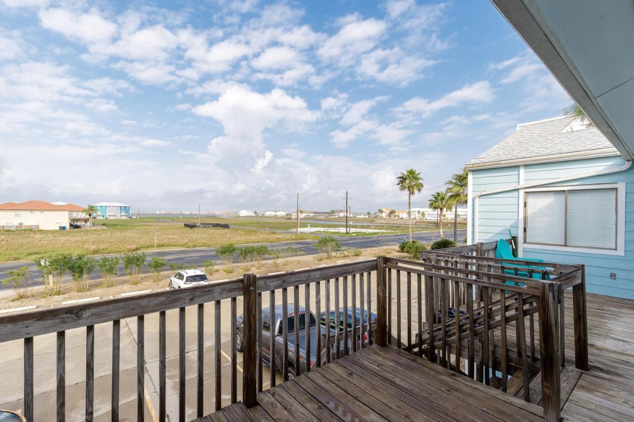 Corpus Christi-Padre Island Condo Is Walking Distance To Beach By Mustang Island, Sleeps Four, 2025 Traveler Award, Winter Rates Buitenkant foto